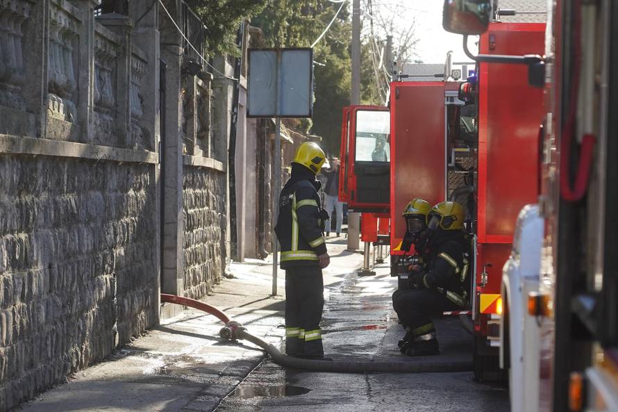 Gori rezidencija hrvatskog veleposlanika u Beogradu