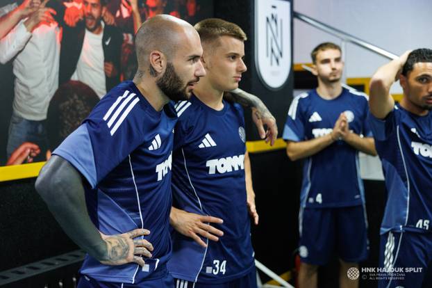 FOTO Hajdukovci odradili zadnji trening prije Zire. Maksimalan fokus, Hrgović čak stao i na gol