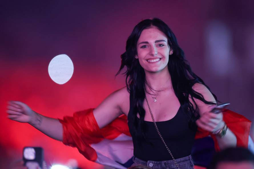 Obožavatelji na velikom koncertu Marka Perkovića Thompsona u Sinju