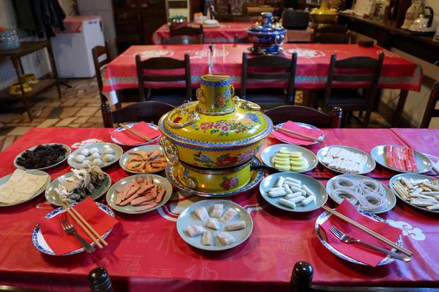 Zagreb: Kineski restoran i čajana Jing Yuan Teahouse u Gajnicama