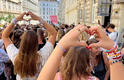 Simone je ostalo tek nekoliko tjedana života. Ima jednu želju, da ode na koncert Taylor Swift