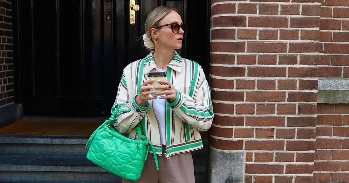 Praktična torba mekanog dizajna u tonu atraktivne zelene