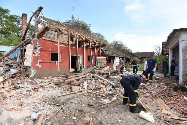 Đelekovec: Nakon eksplozije boce s plinom dvije kuće potpuno uništene