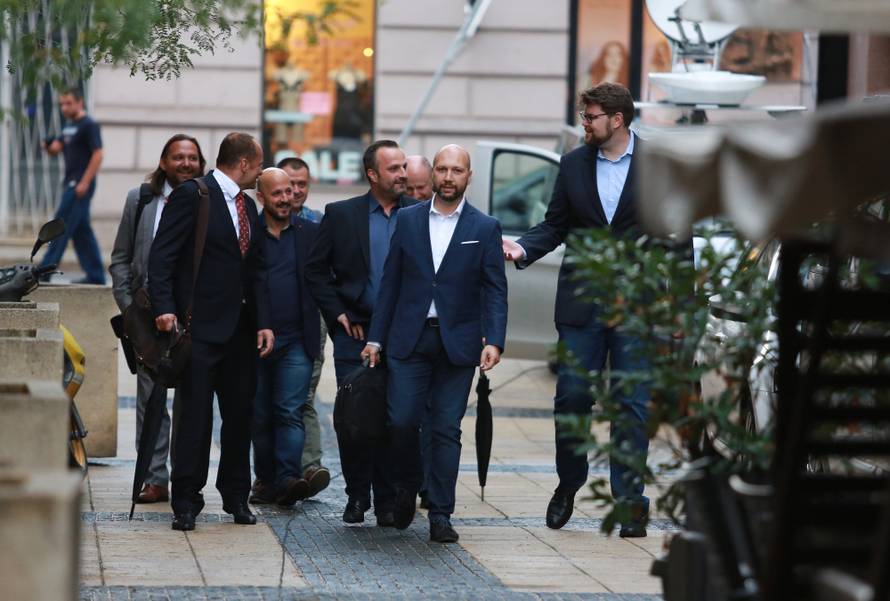 Komisija SDP-a potvrdila je suspenziju pobunjene četvorke