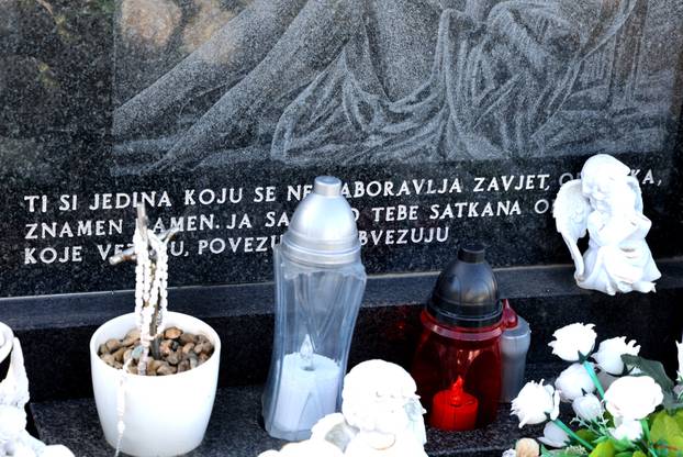 Šibenik: Otac Dolores Lamaše posjetio njezin grob na obljetnicu njezine smrti
