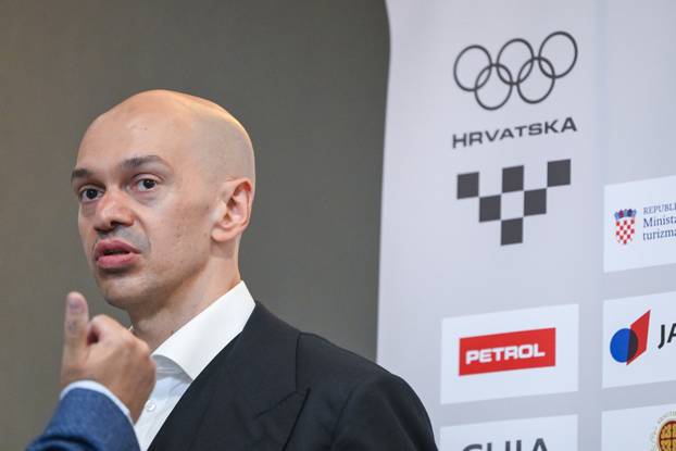 Zagreb: Novi predsjednik Hrvatskog olimpijskog odbora Josip Varvodi&cacute; obratio se medijima