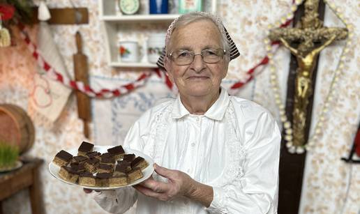 Adventski kalendar kolača, 17. dan: Marcipan kolač bake Ane