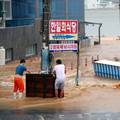 Tajfun krenuo prema S. Koreji, u Japanu i Južnoj Koreji 5 nestalih