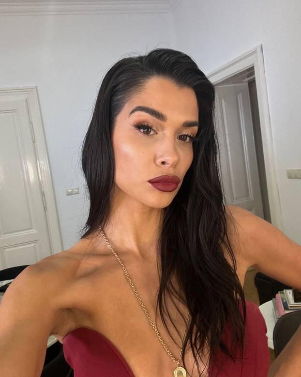 FOTO Tko je Ćorićeva djevojka? Nekad sportska nada danas je influencerica i uživa po svijetu