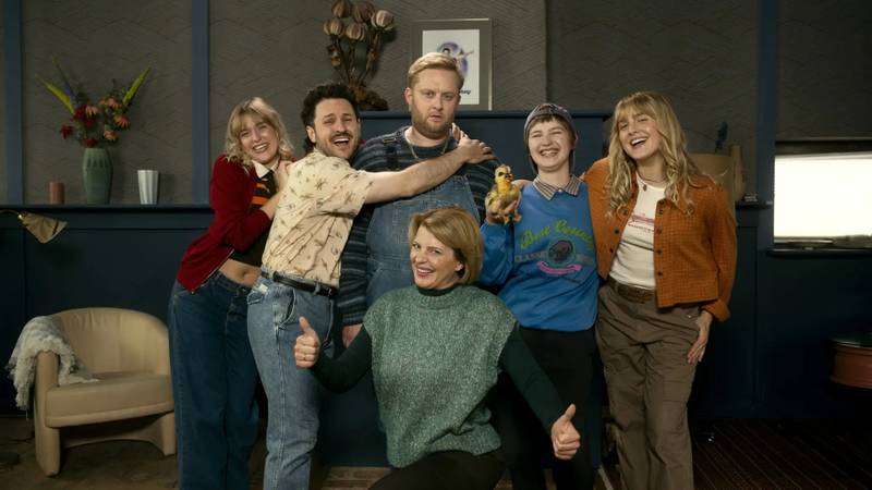 Pogledali smo 'Crap Happens': Kao bizzaro Hallmark! Reper bez karijere, sin iz vedra neba...