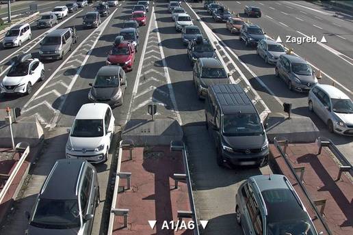 Gužve prema moru: Kolone na autocestama, čekanja na granicama i posebne zabrane