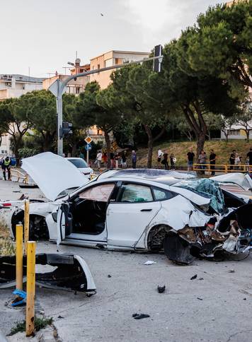 Split: Autom sletio s kolnika i usmrtio pješakinju