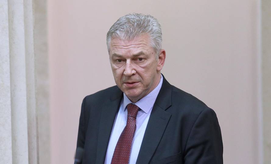 Ostojić prozvao HDZ: 'Intresi stranke prije interesa građana'