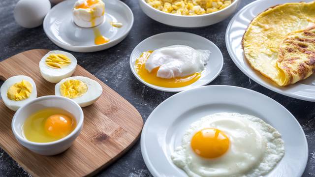 Pripremite jaja u mikrovalnoj: Na oko, kajganu ili poširano