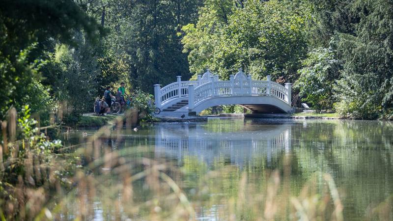 FOTO Ljetni dan u Maksimiru: Zagrepčani uživali u šetnji, vožnji biciklom i prirodi