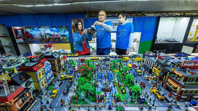 Obitelj iz Đakova godinama sakuplja i sastavlja Lego kocke