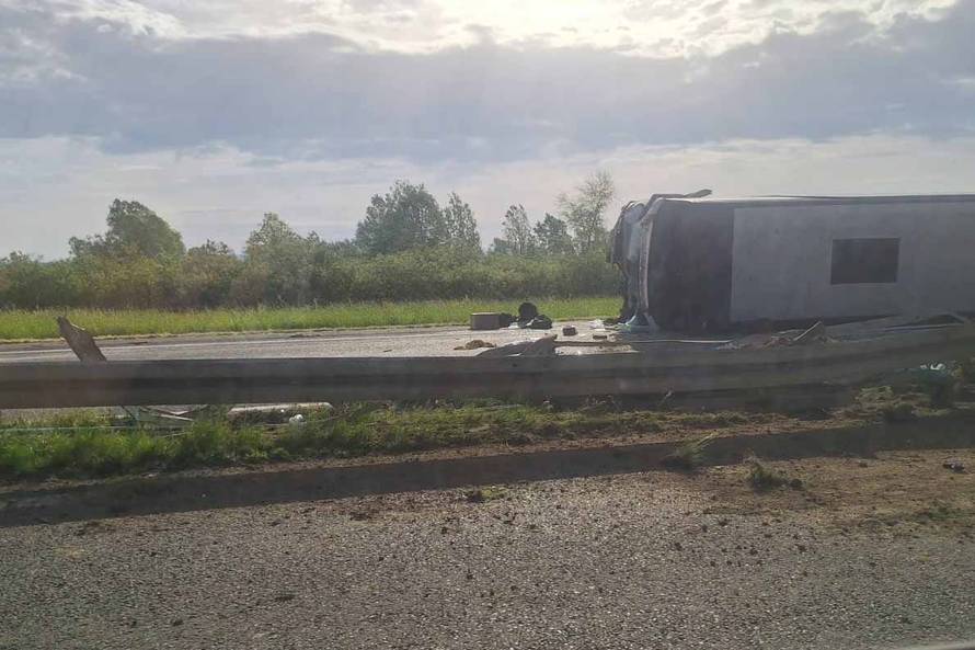 Vatrogasci  o užasu na A3: 'Srna je iskočila pred auto. Vozač je mahao, ali bus nije stigao stati'