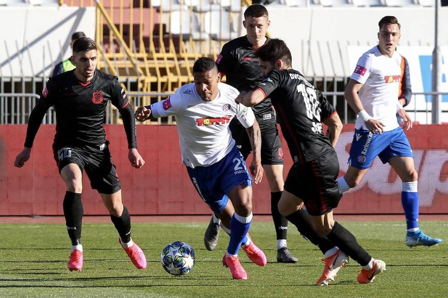 Ipak muk sa sjevera! Zbog oluje ništa od navijanja sa zvučnika