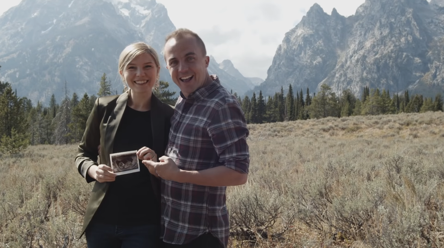 Zvijezda 'Malcolma u sredini' postat će tata: Rekli su nam da imamo vrlo male šanse za bebu