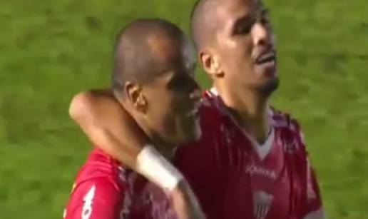 Rivaldo s 43 godine na leđima briljira sa sinom u momčadi