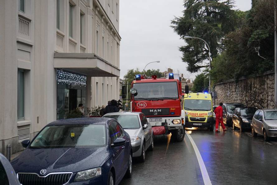 Tragično novogodišnje kupanje: Dva kupača utopila se u Rijeci