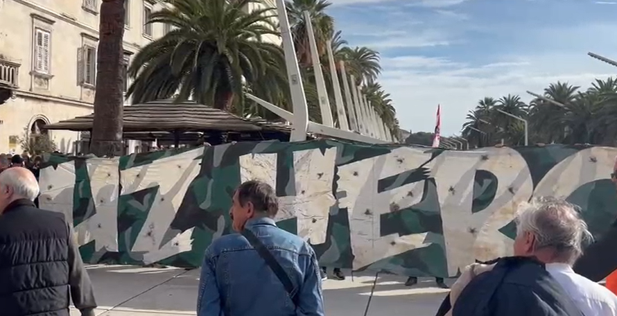 VIDEO Splitska policija o urlanju 'za dom spremni' pred sudom: Sve je snimano i bit će obrađeno