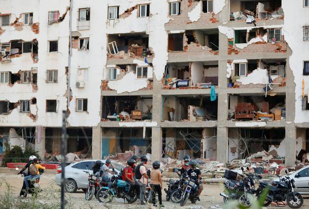 Aftermath of earthquakes in La Guaira