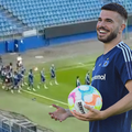 EKSKLUZIVNI VIDEO Vu&scaron;kovi&cacute; dobio do&ccaron;ek za pam&cacute;enje! &Ccaron;ak 7500 navija&ccaron;a mu je skandiralo
