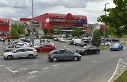 Zaštitari ih napali zbog popisa za kupovinu, mislili su da prose