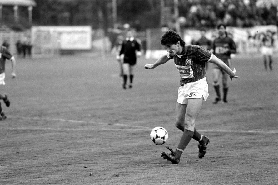 Zagreb: Savezna liga Jugoslavije, Dinamo - Borac, 7.4.1990.