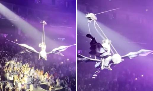 VIDEO Kakav horor! Katy Perry je skoro stradala na koncertu i to nije prvi put na ovoj turneji...