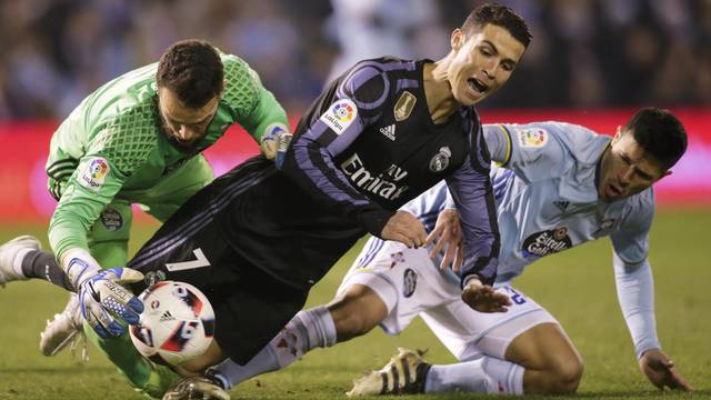 Football Soccer - Celta Vigo v Real Madrid - Spanish King's Cup