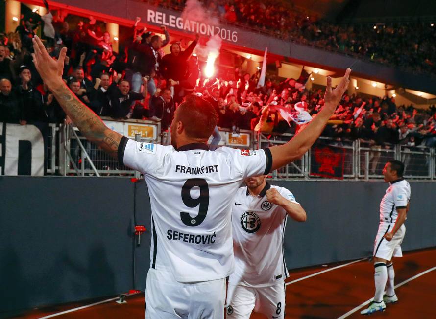 Nuremberg v Eintracht Frankfurt - German Bundesliga