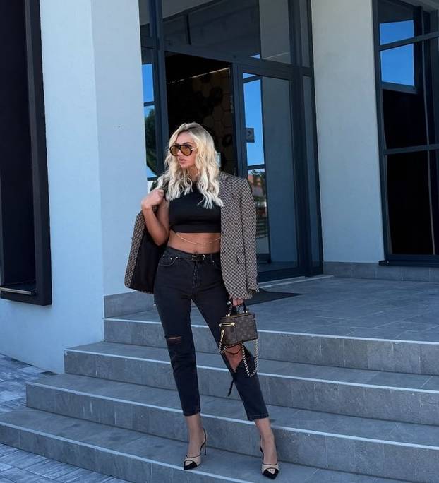 FOTO Fitness trenericu iz BiH svi znaju kao Anny Chanel: 'Svom radniku poklonila sam stan!'