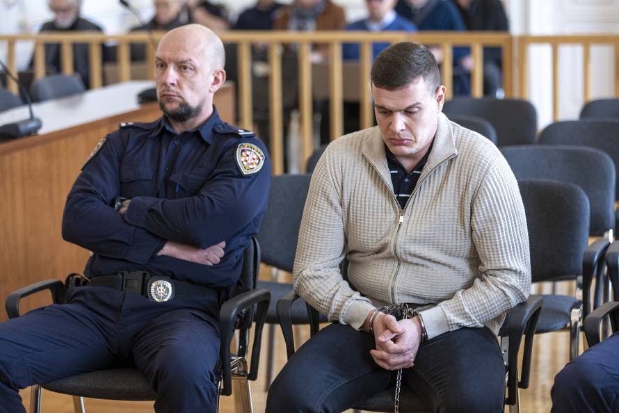 Osijek: Započelo je ponovljeno suđenje Marku Smažilu za ubojstvo studentice Mihaele Berak