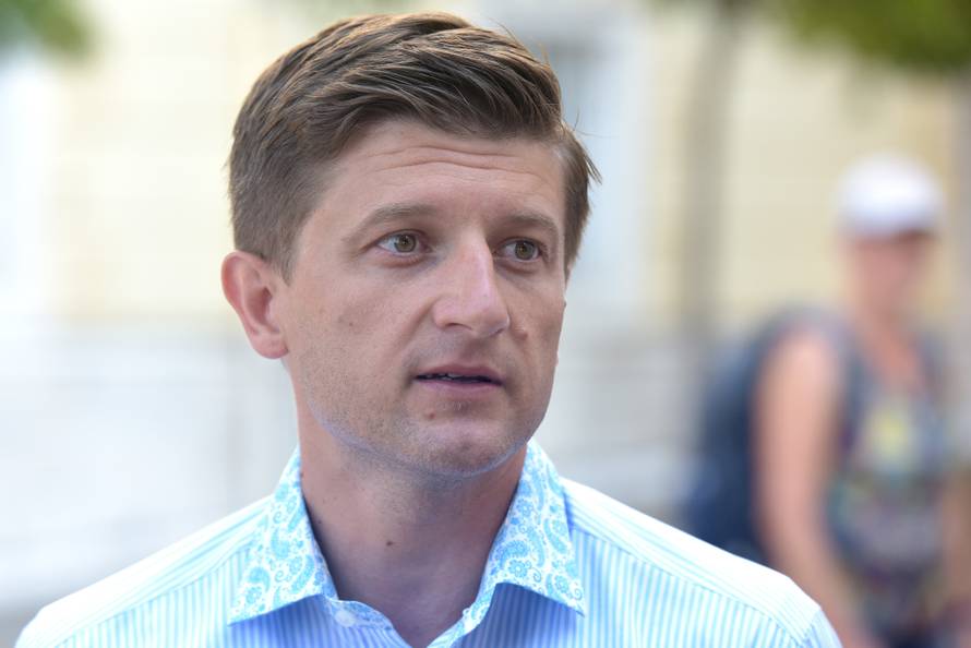 Zadar: Ministar financija MariÄ dao izjavu za medije o poreznoj reformi