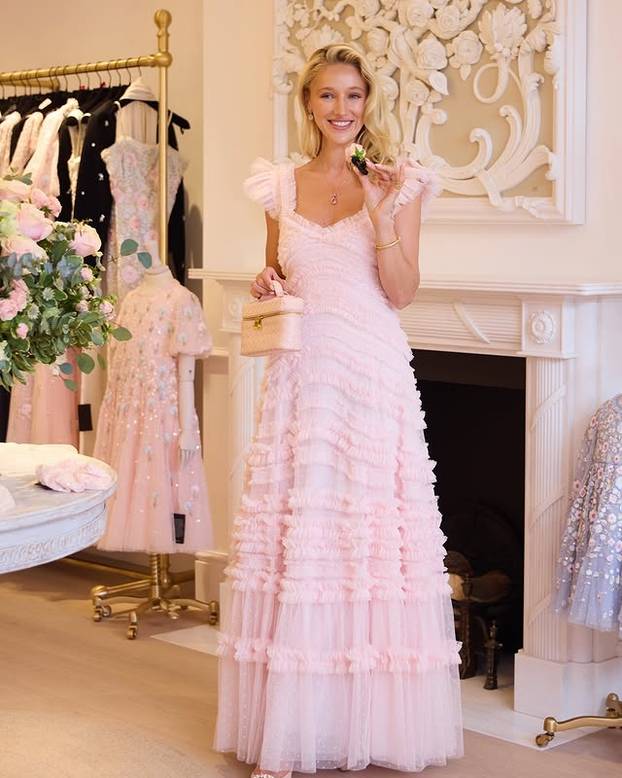 FOTO Zavirite u luksuzni život britanske 'RichTok' influencerice