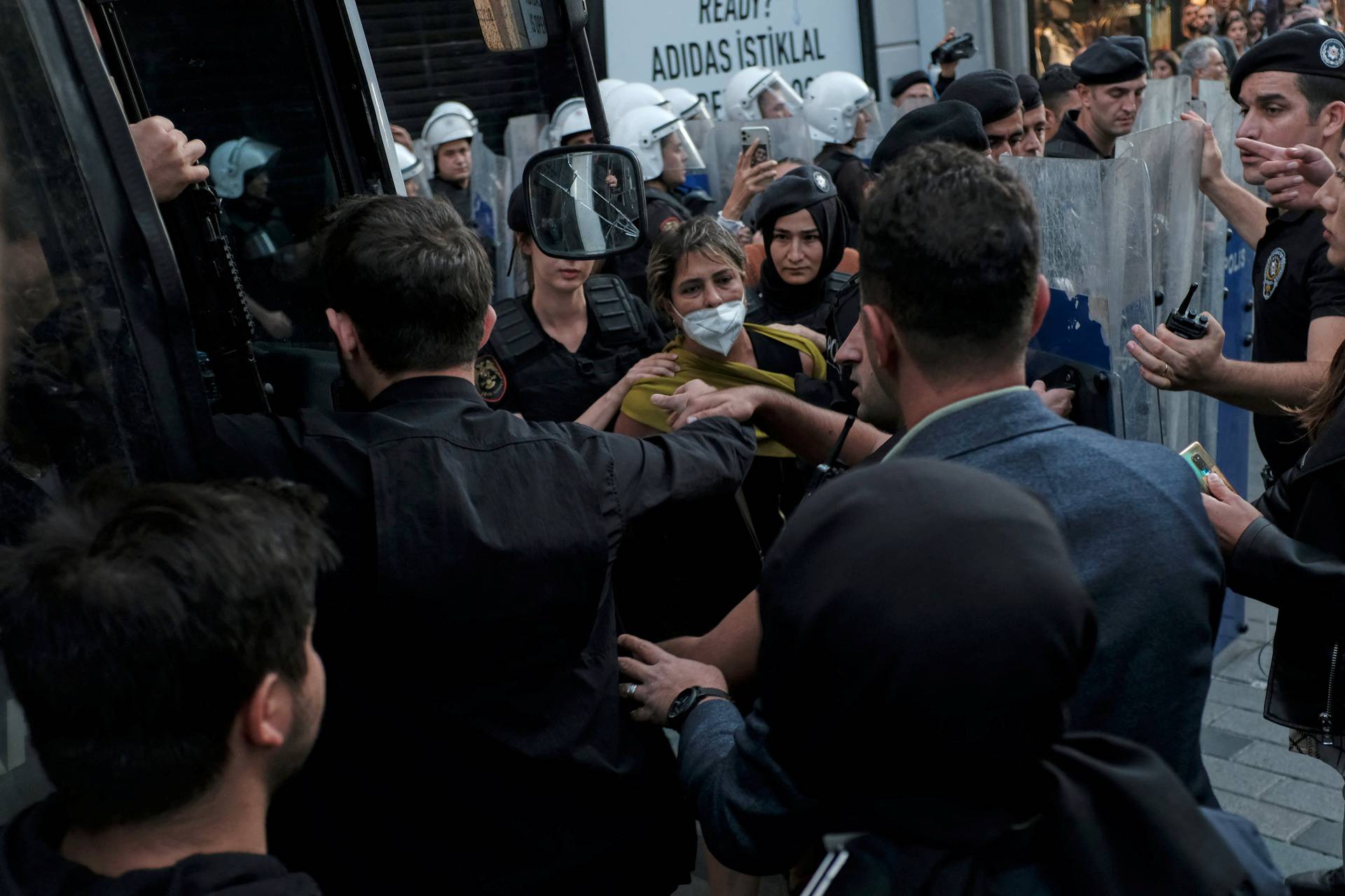 People march in solidarity with women in Iran following the death of Mahsa Amini, in central Istanbul