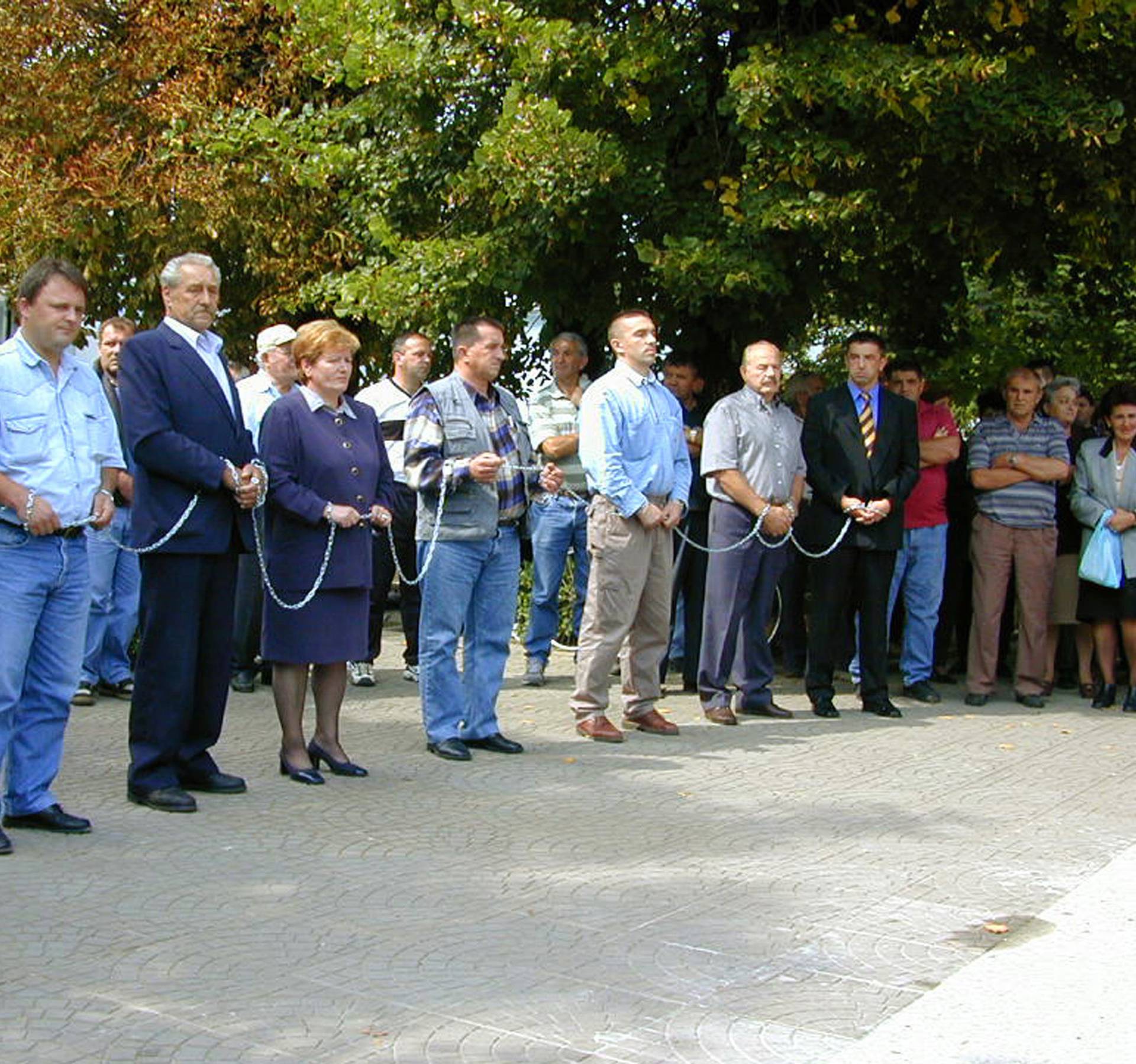 Pisao podršku Račanu, a zbog Mirka Norca se vezao lancima