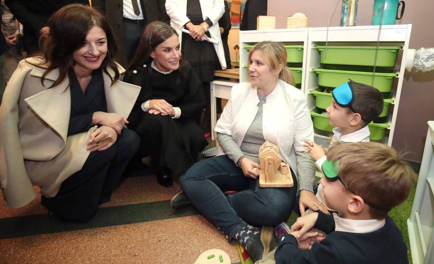 Zagreb:  Sanja Musić Milanović i  kraljica Španjolske posjetile su  Polikliniku za rehabilitaciju slušanja i govora SUVAG