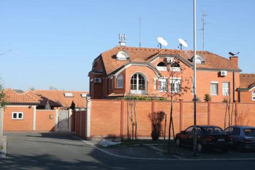 Celebrity vile za izolaciju: Gibo od korone pobjegao na Korčulu