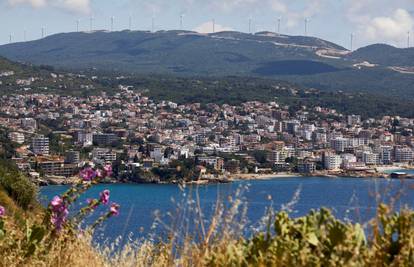 Crna Gora je otvorila granice za Ruse: Spašava turističku sezonu