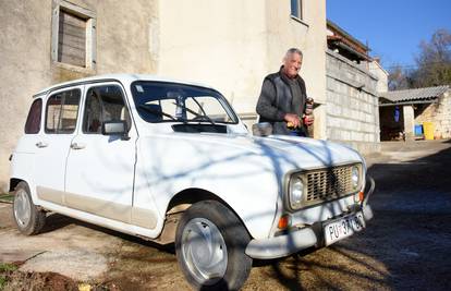 Viktor je jedini čovjek u Jurićima: 'Jedino društvo ovdje mi je moj stari Renault 4'