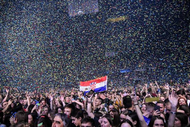 Zagreb: Koncert Prljavog kazaliÅ¡ta povodom 30. godiÅ¡njice velikog koncerta na glavnom Trgu