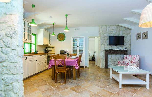 FOTO Prije i poslije: Od stare ruševine uz Vransko jezero smo napravili divnu turističku oazu