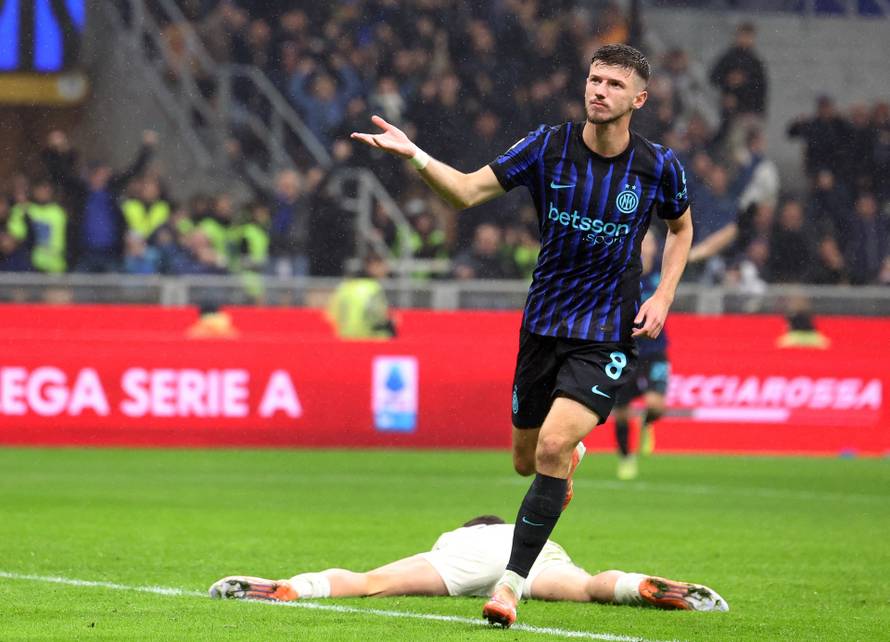 Serie A - Inter Milan v Fiorentina