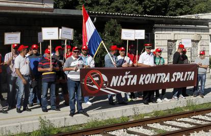 Prosvjeduju protiv ukidanja noćnih vlakova Zagreb - Split 