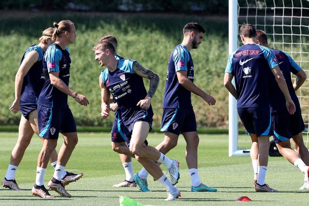 Doha: Trening hrvatske nogometne reprezentacije
