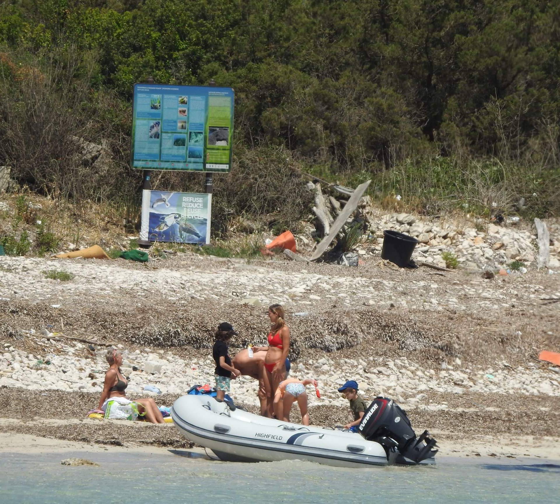 Dugi otok: Jedna od najljepših naših plaža zatrpana smećem