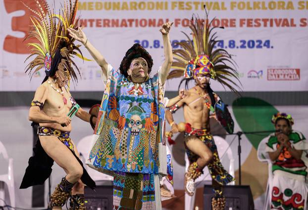 Podstrana: Međunarodni festival folklora